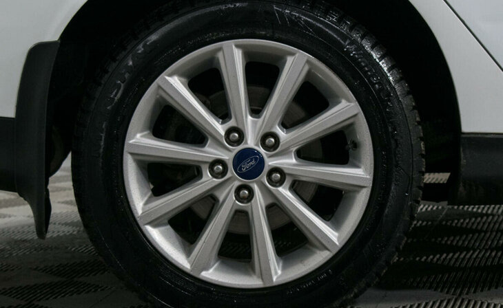 Ford Focus - Фото 4