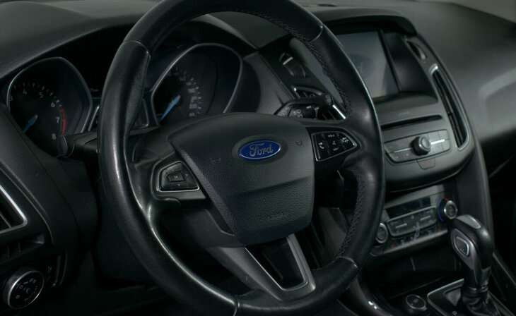 Ford Focus - Фото 8