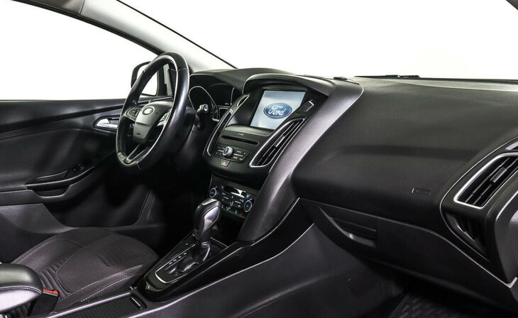 Ford Focus - Фото 6