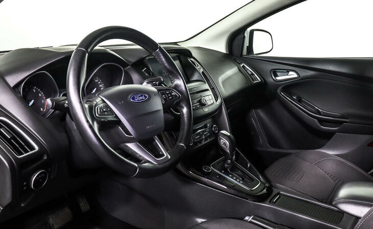 Ford Focus - Фото 8