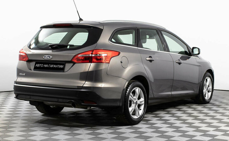 Ford Focus - Фото 4