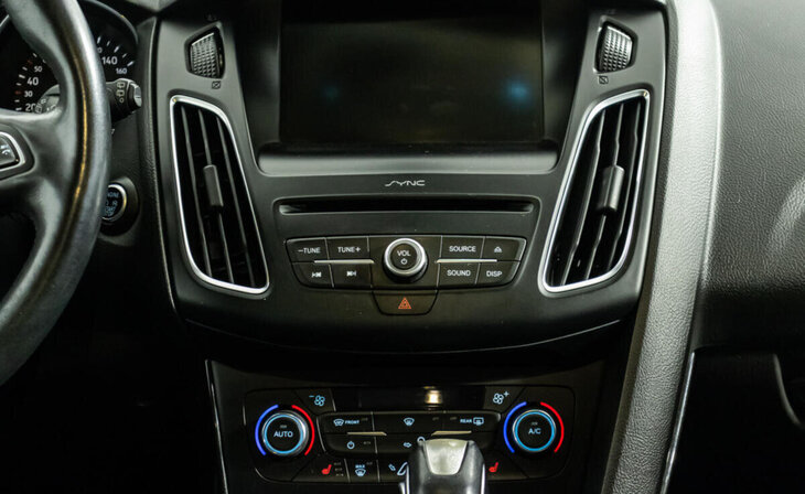 Ford Focus - Фото 7