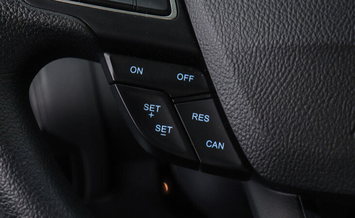 Ford Focus - Фото 7