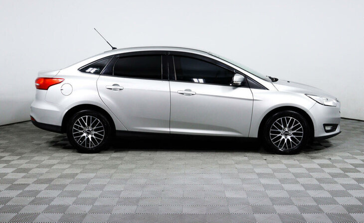 Ford Focus - Фото 3