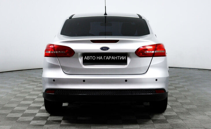 Ford Focus - Фото 5