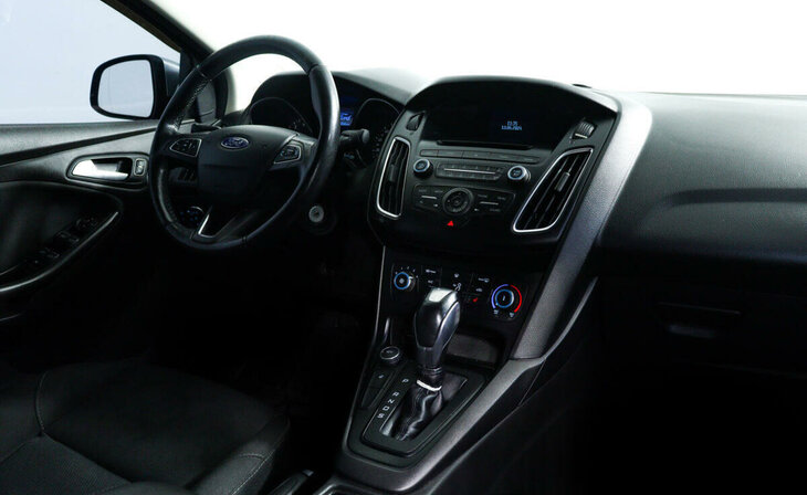 Ford Focus - Фото 7