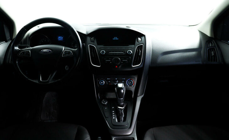 Ford Focus - Фото 8