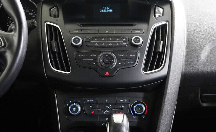 Ford Focus - Фото 7