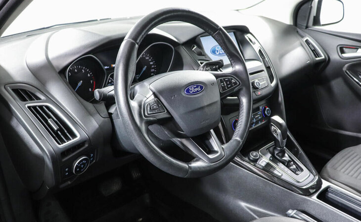 Ford Focus - Фото 8