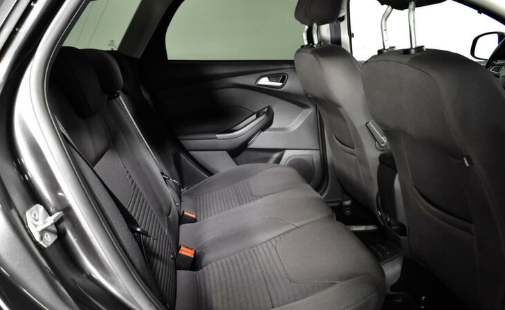 Ford Focus - Фото 10