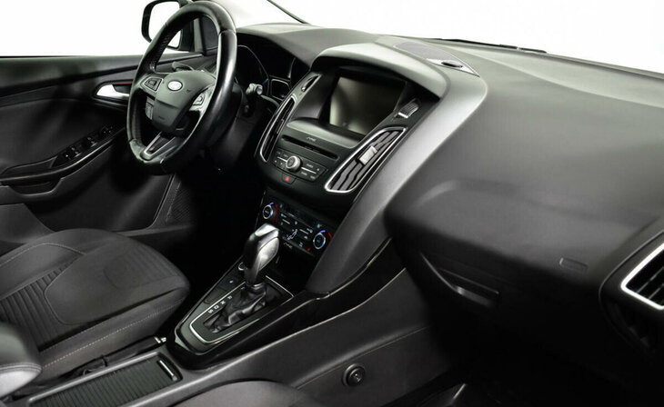 Ford Focus - Фото 6