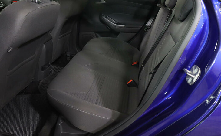 Ford Focus - Фото 15