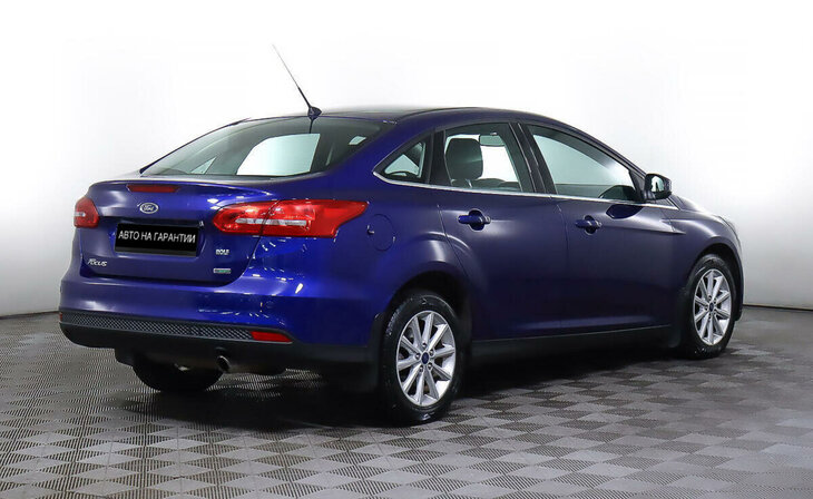 Ford Focus - Фото 4