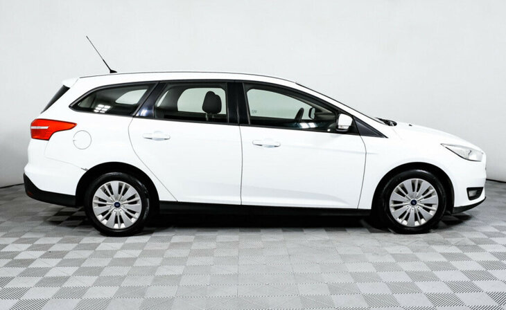 Ford Focus - Фото 3