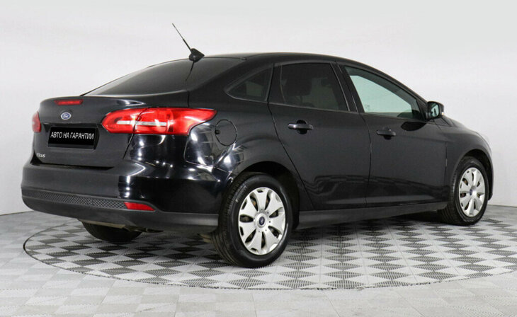Ford Focus - Фото 2