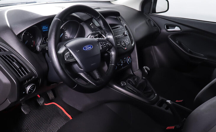 Ford Focus - Фото 10