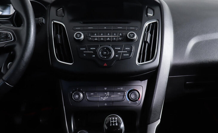 Ford Focus - Фото 12