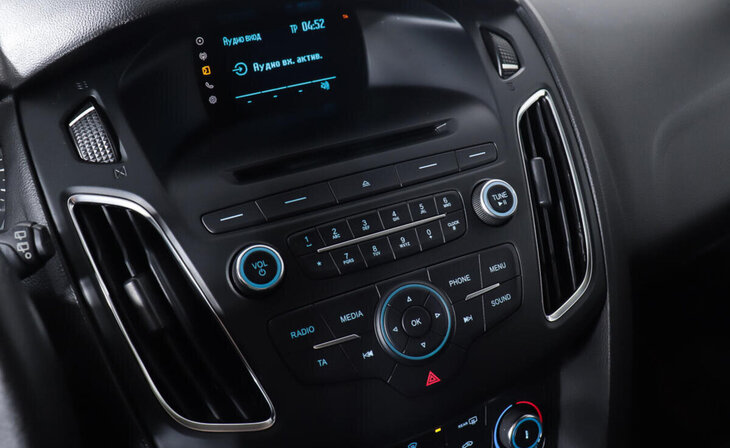 Ford Focus - Фото 13