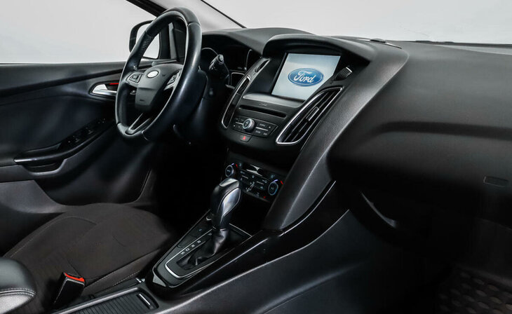 Ford Focus - Фото 6