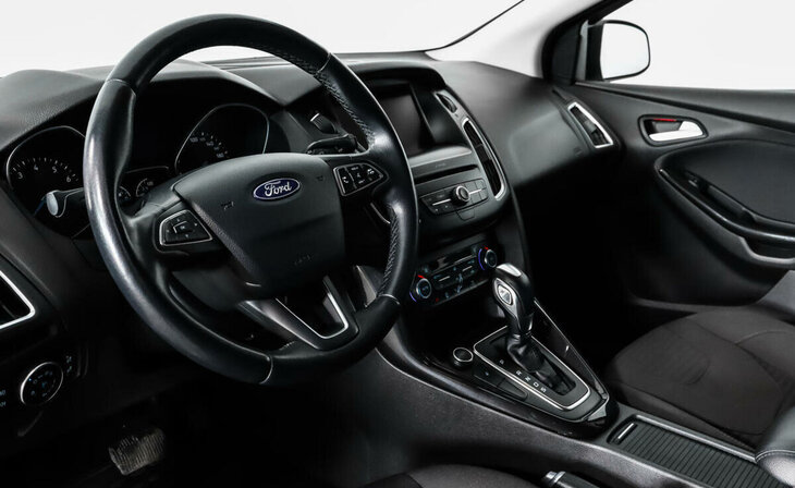 Ford Focus - Фото 8