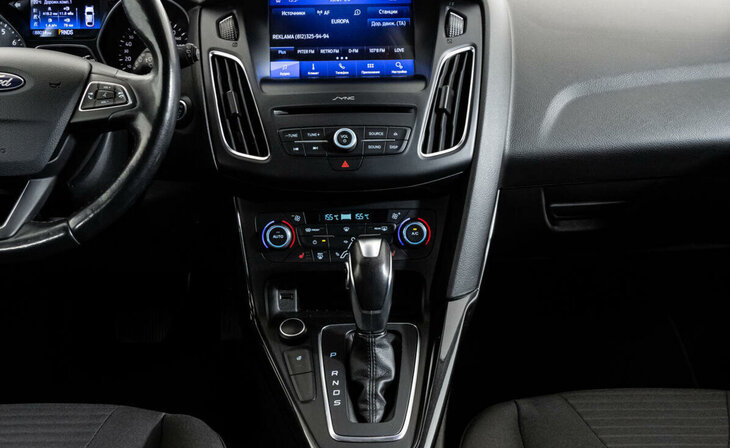 Ford Focus - Фото 11