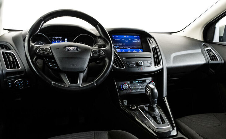 Ford Focus - Фото 8