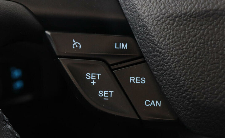 Ford Focus - Фото 6