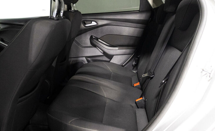 Ford Focus - Фото 10