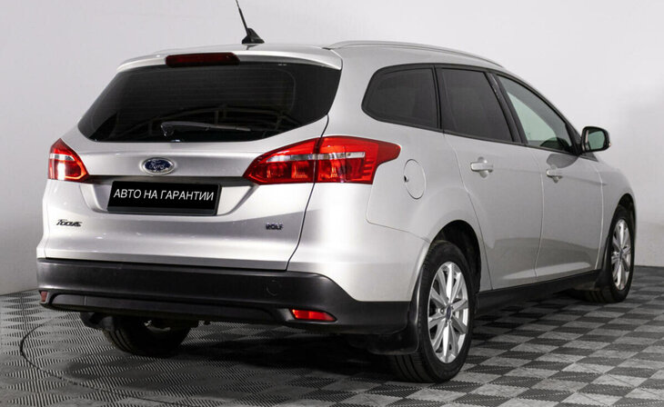 Ford Focus - Фото 4