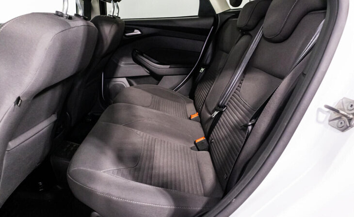 Ford Focus - Фото 10