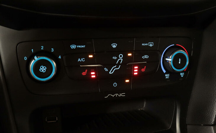 Ford Focus - Фото 12