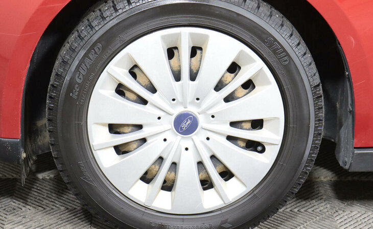 Ford Focus - Фото 6