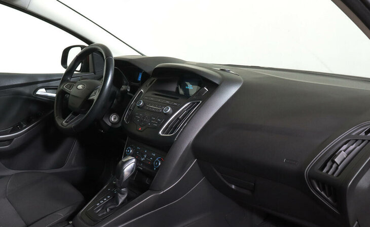 Ford Focus - Фото 7