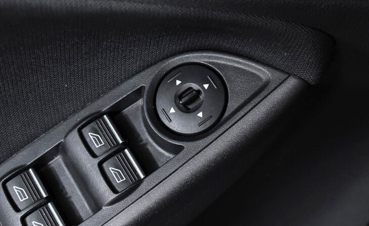 Ford Focus - Фото 11