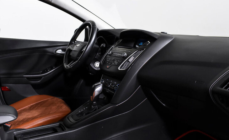 Ford Focus - Фото 7