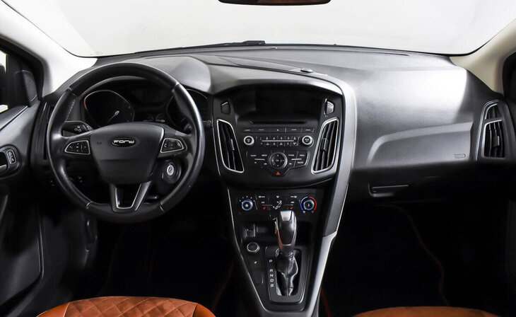 Ford Focus - Фото 8