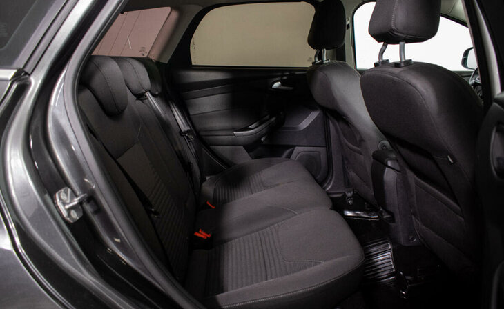 Ford Focus - Фото 7
