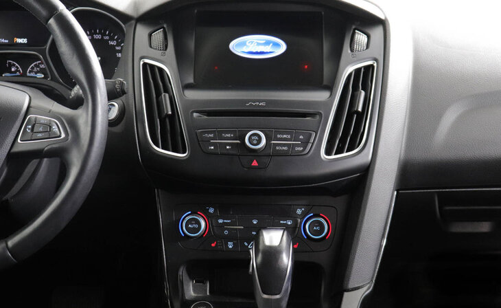 Ford Focus - Фото 7