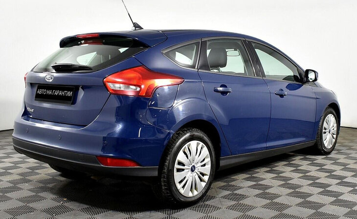 Ford Focus - Фото 2
