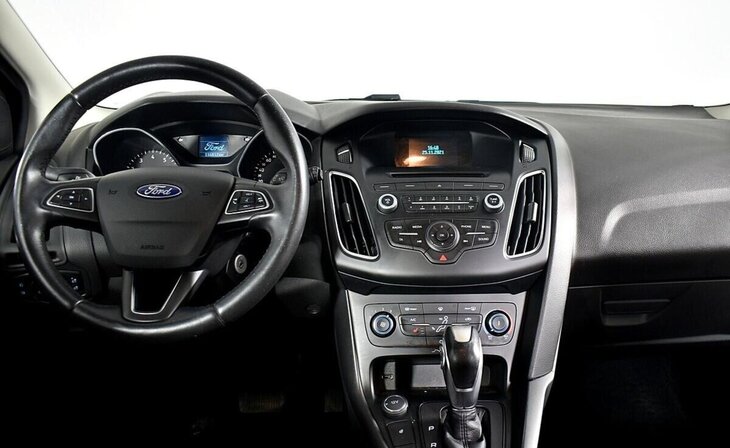 Ford Focus - Фото 8
