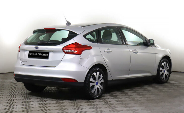 Ford Focus - Фото 2