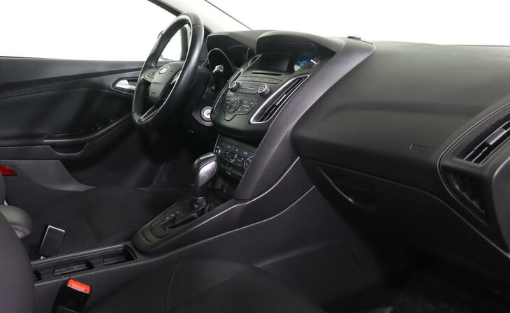 Ford Focus - Фото 6