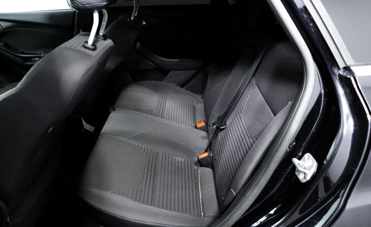Ford Focus - Фото 12