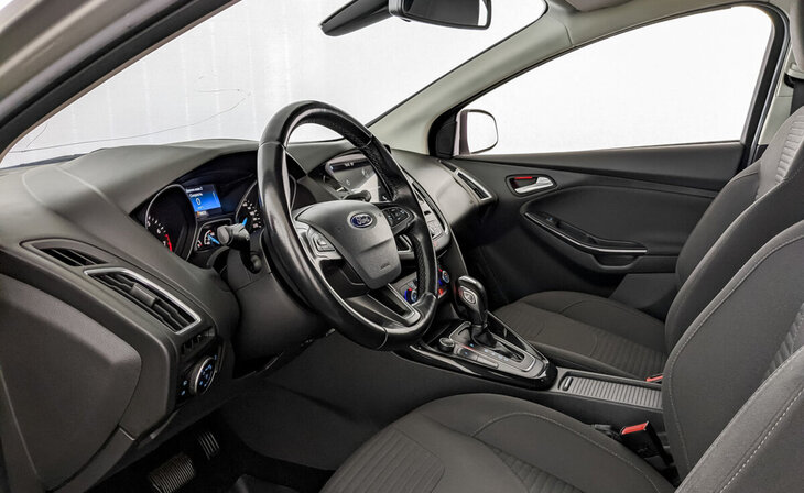Ford Focus - Фото 12