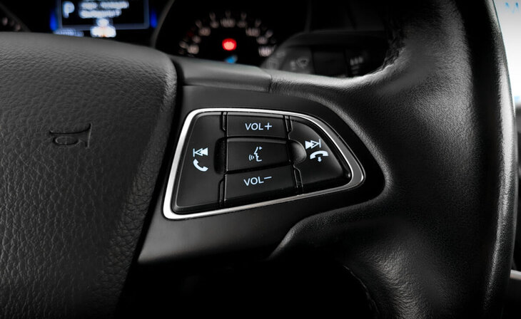 Ford Focus - Фото 16