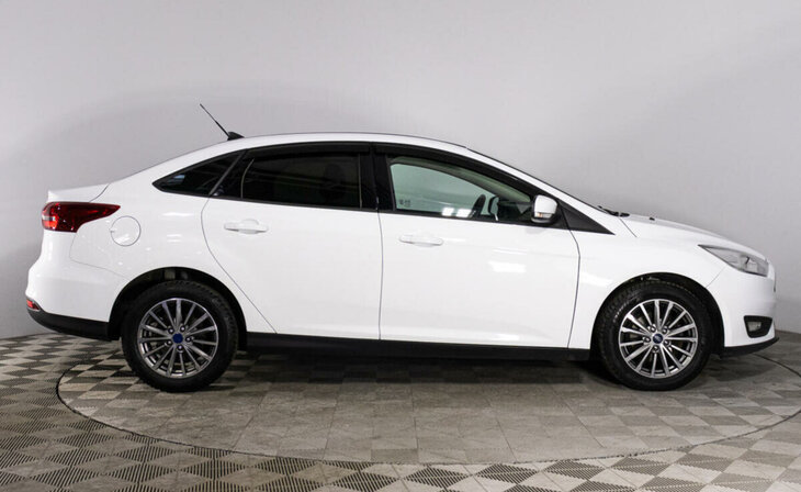 Ford Focus - Фото 3