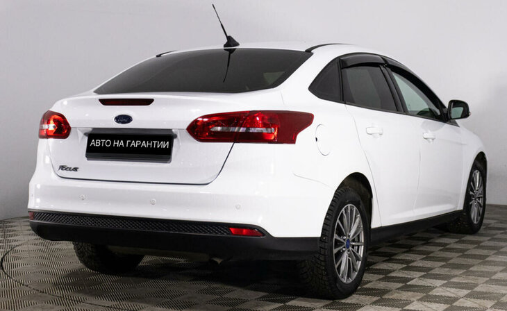 Ford Focus - Фото 4