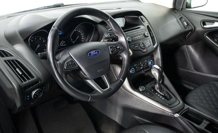 Ford Focus - Фото 8