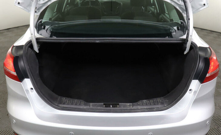Ford Focus - Фото 16