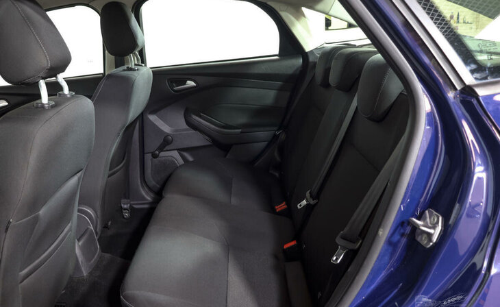 Ford Focus - Фото 12